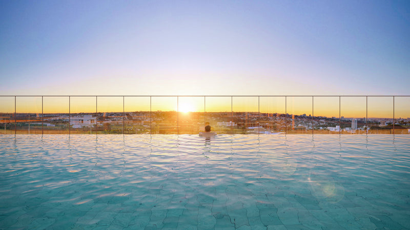 Piscina borda infinita